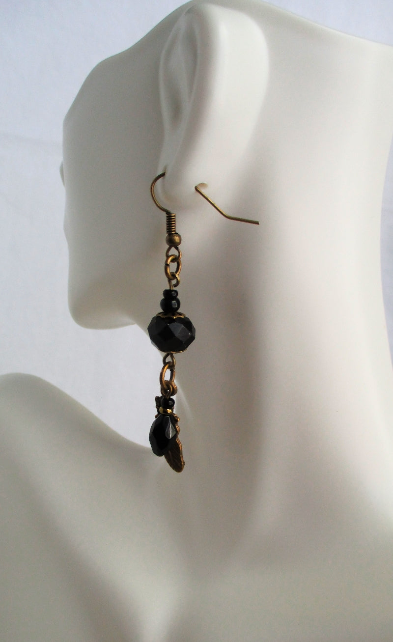 Black Beaded Crow Pendant Necklace Set - Juicybeads Jewelry