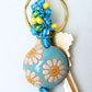 Blue & White Daisy Keychain - Juicybeads Jewelry