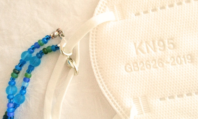 Light blue beaded eyeglass chain - juicybeads jewelry