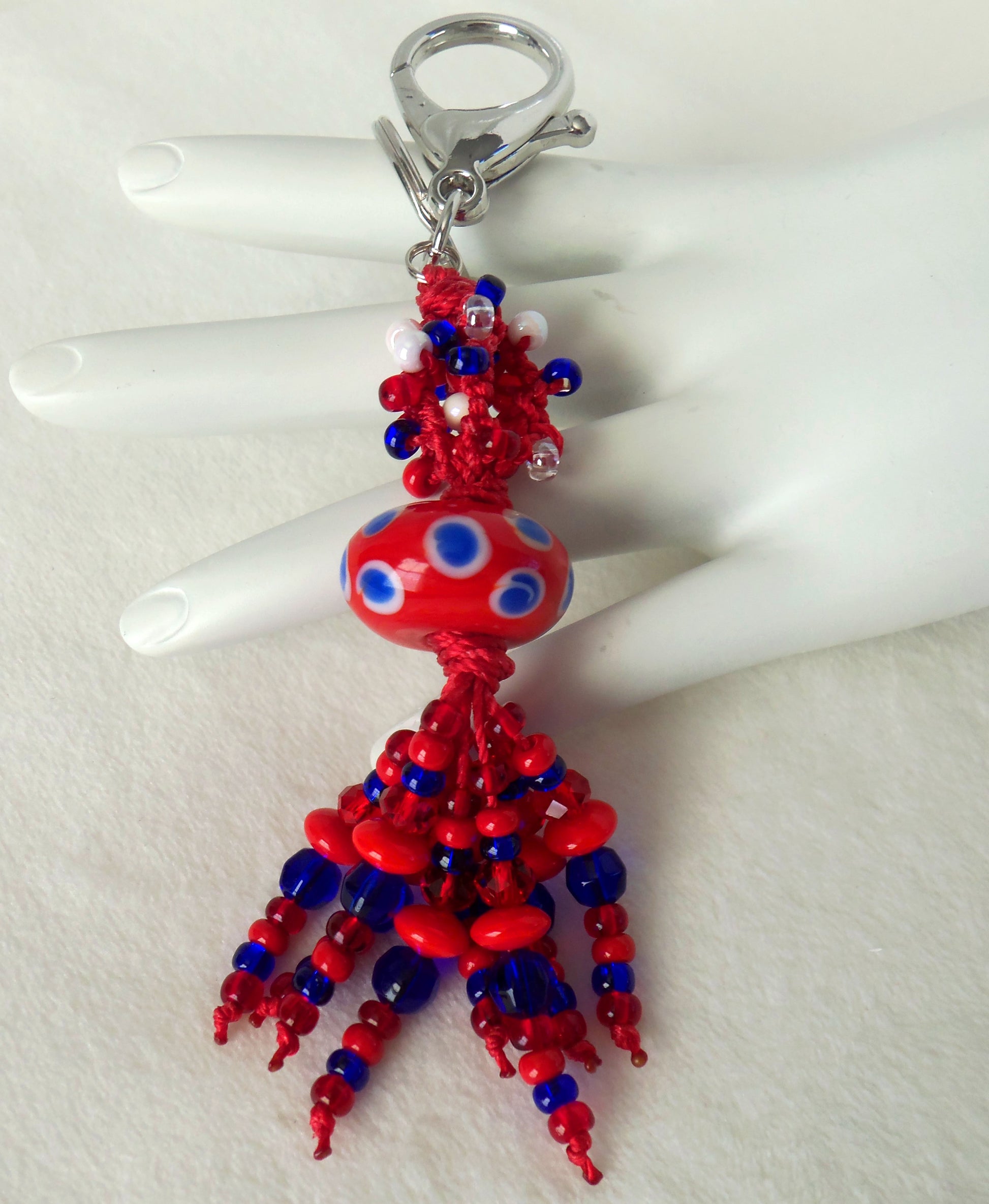 Red & Blue Beaded Clip-On Keychain - Juicybeads Jewelry